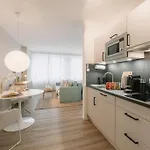 Apartament Near Opera - 1 *
